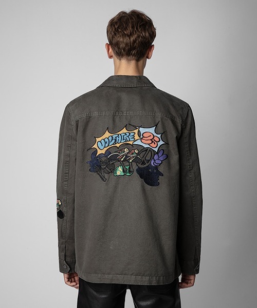 ZADIG&VOLTAIRE(ザディグ エ ヴォルテール)の「BERN MILI DYE 25 ANS(ミリタリージャケット・メンズ・モスグリーン・XS/M/S)」の2枚目の写真