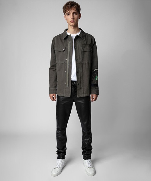 ZADIG&VOLTAIRE(ザディグ エ ヴォルテール)の「BERN MILI DYE 25 ANS(ミリタリージャケット・メンズ・モスグリーン・XS/M/S)」の4枚目の写真