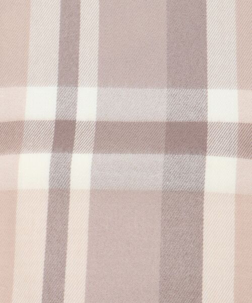 MAJESTIC LEGON（マジェスティックレゴン）の「チェック柄マフラー（マフラー・レディース・グレー系その他/ベージュ系その他2・FREE）」の5枚目の写真