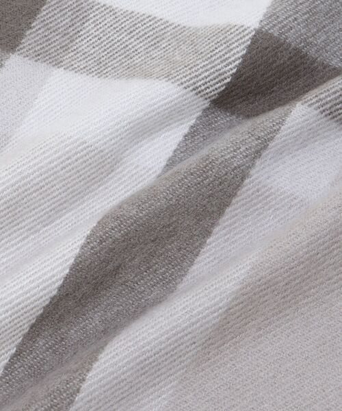 MAJESTIC LEGON（マジェスティックレゴン）の「チェック柄マフラー（マフラー・レディース・グレー系その他/ベージュ系その他2・FREE）」の6枚目の写真