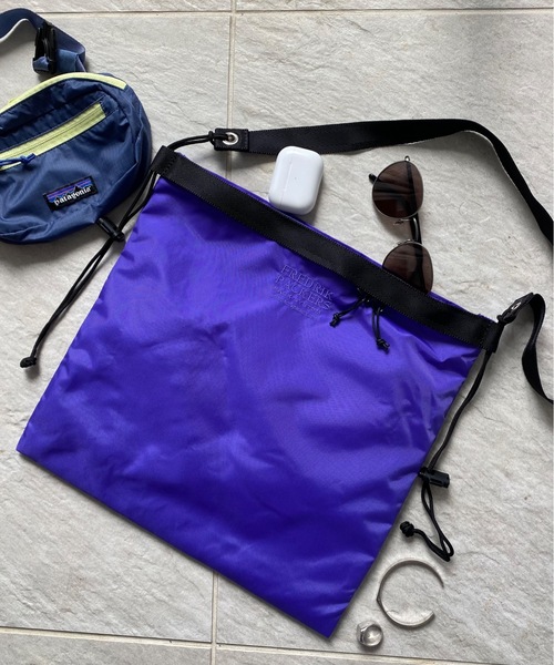 FREDRIK PACKERS(フレドリックパッカーズ)の「FREDRIK PACKERS フレドリックパッカーズ / 420D UTILITY SACK-L(ショルダーバッグ・レディース・パープル/タン/オリーブ/シルバー/ブラック/カーキ・ONESIZE)」の14枚目の写真