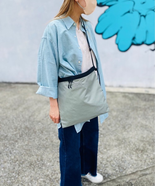 FREDRIK PACKERS(フレドリックパッカーズ)の「FREDRIK PACKERS フレドリックパッカーズ / 420D UTILITY SACK-L(ショルダーバッグ・レディース・パープル/タン/オリーブ/シルバー/ブラック/カーキ・ONESIZE)」の15枚目の写真