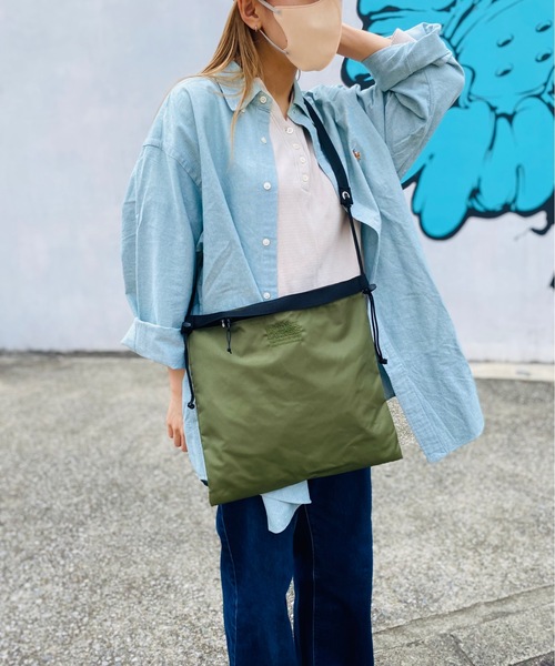 FREDRIK PACKERS(フレドリックパッカーズ)の「FREDRIK PACKERS フレドリックパッカーズ / 420D UTILITY SACK-L(ショルダーバッグ・レディース・パープル/タン/オリーブ/シルバー/ブラック/カーキ・ONESIZE)」の17枚目の写真