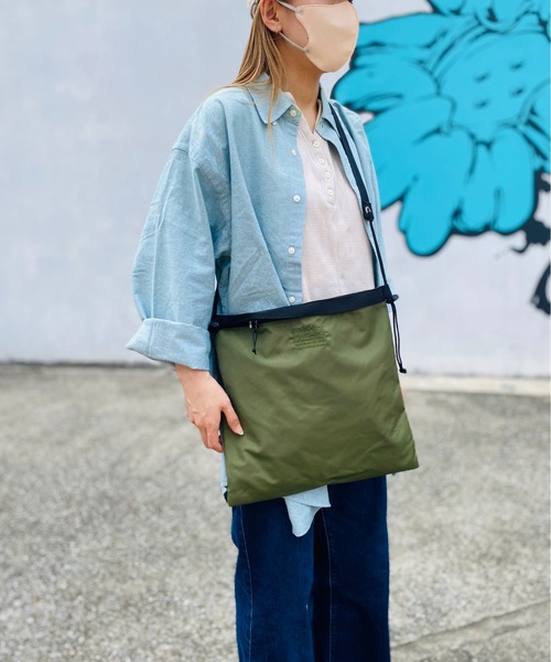 FREDRIK PACKERS(フレドリックパッカーズ)の「FREDRIK PACKERS フレドリックパッカーズ / 420D UTILITY SACK-L(ショルダーバッグ・レディース・パープル/タン/オリーブ/シルバー/ブラック/カーキ・ONESIZE)」の18枚目の写真