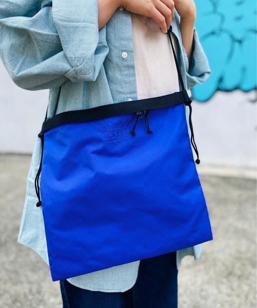 FREDRIK PACKERS(フレドリックパッカーズ)の「FREDRIK PACKERS フレドリックパッカーズ / 420D UTILITY SACK-L(ショルダーバッグ・レディース・パープル/タン/オリーブ/シルバー/ブラック/カーキ・ONESIZE)」の21枚目の写真