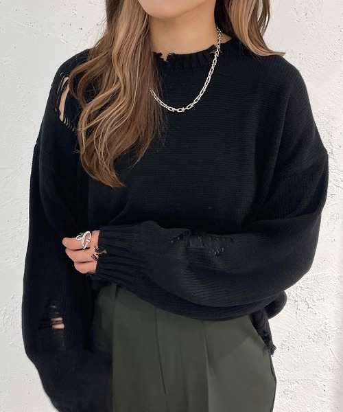 apres jour mignon(アプレジュールミニョン)の「クラッシュダメージニット【ZOZOTOWN限定アイテム】(ニット/セーター・レディース・ブラック/アイボリー/ブルー・X-LARGE/フリー)」の2枚目の写真