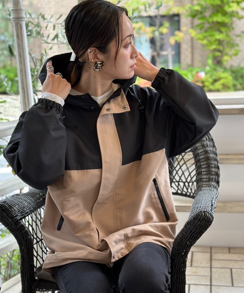 deux amour（ドゥーザムール）の「フード付きマウンテンパーカー（マウンテンパーカー・レディース・ブラック/ベージュ・MEDIUM）」の10枚目の写真