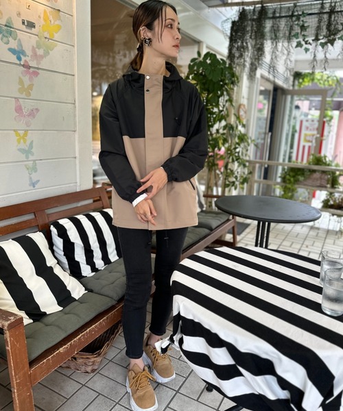 deux amour（ドゥーザムール）の「フード付きマウンテンパーカー（マウンテンパーカー・レディース・ブラック/ベージュ・MEDIUM）」の19枚目の写真