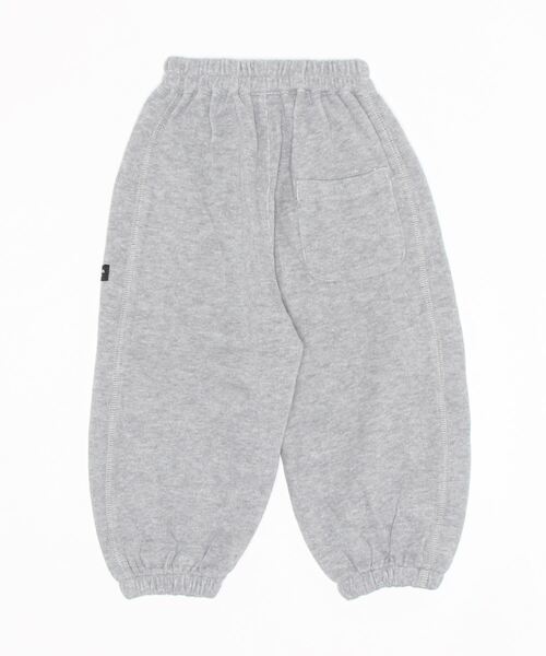 aimoha（アイモハ）の「【aimoha-KIDS-】子供服　ベーシックビスネームスウェットパンツ（スウェットパンツ・キッズ・グレー/ベージュ/ブラック/グリーン・90/100/110/140/150/120/130）」の5枚目の写真