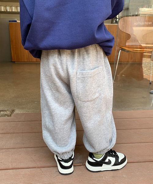 aimoha（アイモハ）の「【aimoha-KIDS-】子供服　ベーシックビスネームスウェットパンツ（スウェットパンツ・キッズ・グレー/ベージュ/ブラック/グリーン・90/100/110/140/150/120/130）」の12枚目の写真