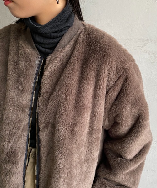 LE GLAZIK（ルグラジック）の「[LE GLAZIK/ル グラジック] MA-1 エコファー リバーシブルロングコート（ノーカラーコート・レディース・ダークブラウン/ベージュ・36）」の9枚目の写真