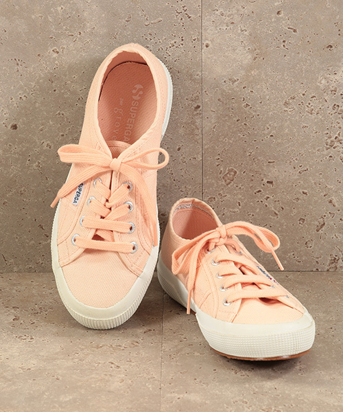 SUPERGA(スペルガ)の「SUPERGA×groveキャンバススニーカー(スニーカー・レディース・ブルー/ホワイト/ピンク・30/35/40)」の1枚目の写真