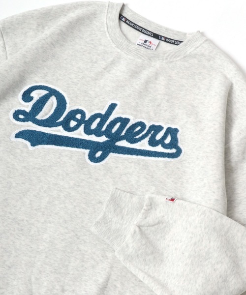 MLB(メジャーリーグベースボール)の「MLB/メジャーリーグベースボール サガラ刺繍 ビッグシルエット 裏起毛 スウェットトレーナー(スウェット・メンズ・オフホワイト/グリーン/ネイビー/ブラック・M/L/LL)」の2枚目の写真
