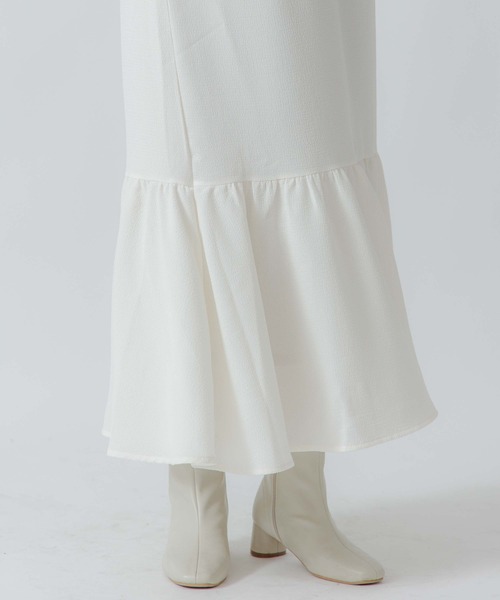 flower(フラワー)の「ギャザーティアードスカート(スカート・レディース・ホワイト/アイボリー/ブラック・FREE)」の6枚目の写真