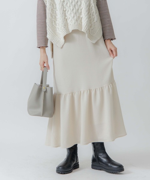 flower(フラワー)の「ギャザーティアードスカート(スカート・レディース・ホワイト/アイボリー/ブラック・FREE)」の13枚目の写真