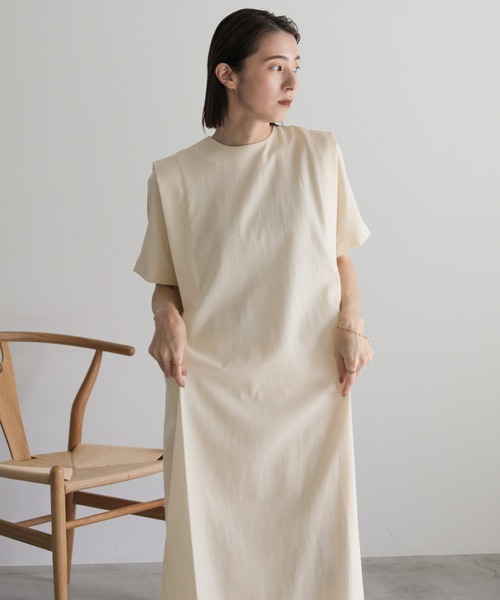 select MOCA（セレクトモカ）の「リネンタッチサイドタックデザインワンピース（ワンピース・レディース・ライトベージュ/ブラック/アイボリー・FREE）」の17枚目の写真