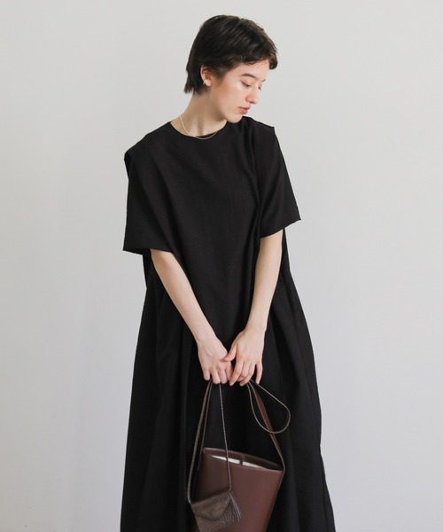 select MOCA（セレクトモカ）の「リネンタッチサイドタックデザインワンピース（ワンピース・レディース・ライトベージュ/ブラック/アイボリー・FREE）」の6枚目の写真