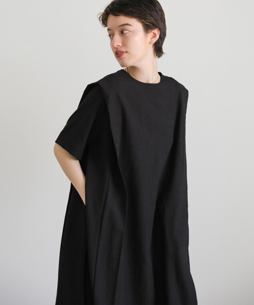 select MOCA（セレクトモカ）の「リネンタッチサイドタックデザインワンピース（ワンピース・レディース・ライトベージュ/ブラック/アイボリー・FREE）」の4枚目の写真