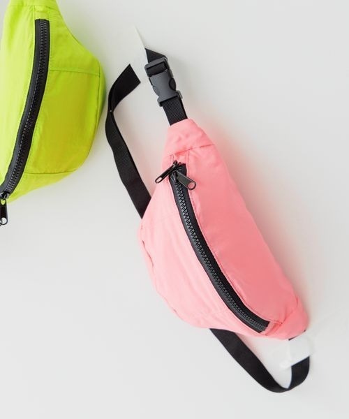 LOWRYS FARM（ローリーズファーム）の「ウエストポーチ　178667（ボディバッグ/ウエストポーチ・キッズ・ホワイト/イエロー/ピンク・FREE）」の3枚目の写真