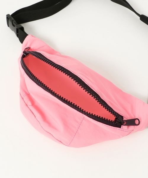 LOWRYS FARM（ローリーズファーム）の「ウエストポーチ　178667（ボディバッグ/ウエストポーチ・キッズ・ホワイト/イエロー/ピンク・FREE）」の13枚目の写真