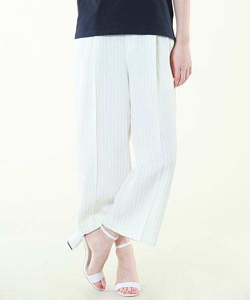 Tiara（ティアラ）の「クロップドワイドパンツ（その他パンツ・レディース・ブラック/ブルー/ストライプ・3/2）」の3枚目の写真