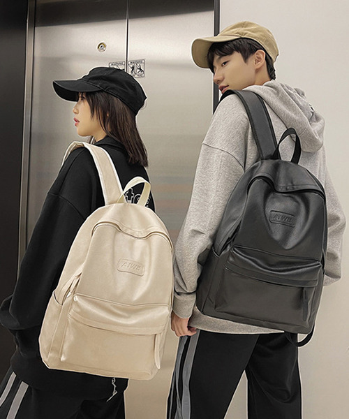 c.u.l(シーユーエル)の「ユニセックス PUレザービンテージ風リュック バックパック cula559(バックパック/リュック・レディース・グレー/ブラック/ホワイト・FREE)」の4枚目の写真