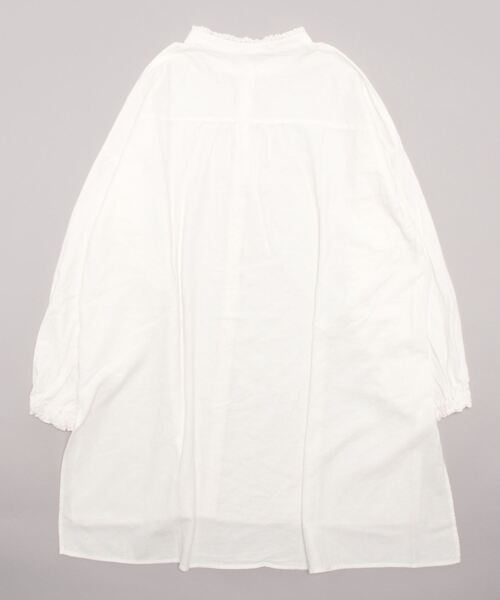 Samansa Mos2（サマンサ モスモス）の「襟レース前開きチュニック（チュニック・レディース・オフホワイト/ベージュ/チャコール・ﾌﾘ-）」の4枚目の写真