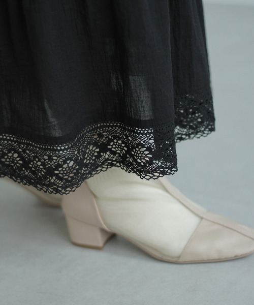Crisp（クリスプ）の「レースタックキャミワンピース（ワンピース・レディース・アイボリー/ブラック・FREE）」の16枚目の写真