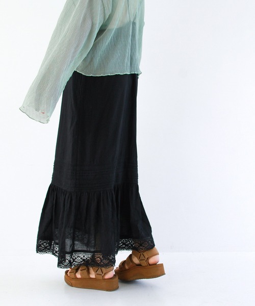 Crisp（クリスプ）の「レースタックキャミワンピース（ワンピース・レディース・アイボリー/ブラック・FREE）」の6枚目の写真