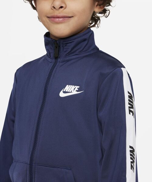 NIKE（ナイキ）の「ナイキ リトルキッズ トラックスーツ / セットアップ / Nike Little Kids' Tracksuit<105-120cm 展開>（セットアップ・キッズ・ピンク/ネイビー・105/110/120/115）」の8枚目の写真