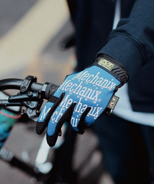 bpr BEAMS(ビーピーアール ビームス )の「MECHANIX WEAR / THE ORIGINAL(R) ワークグローブ(アウトドアグッズ・メンズ・ブルー/その他/レッド/イエロー/ブラック/ブラック系その他4/その他1/オリーブ・ONE SIZE)」の1枚目の写真