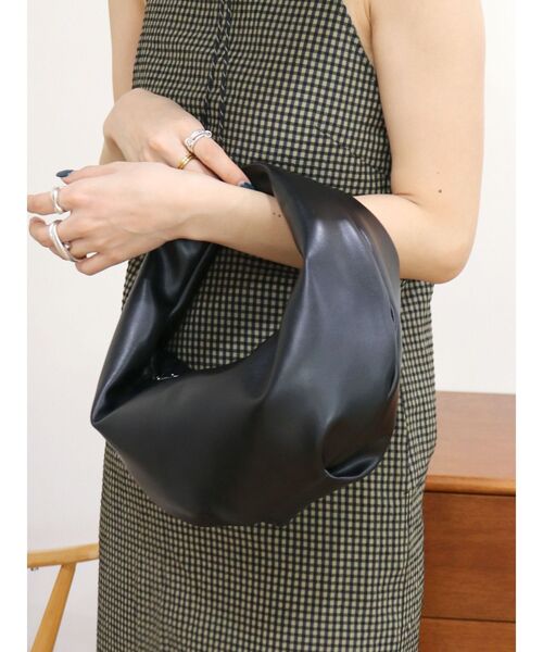 Ungrid（アングリッド）の「フェイクレザーハンドバッグ（ハンドバッグ・レディース・オフホワイト/ブラック・FREE）」の10枚目の写真