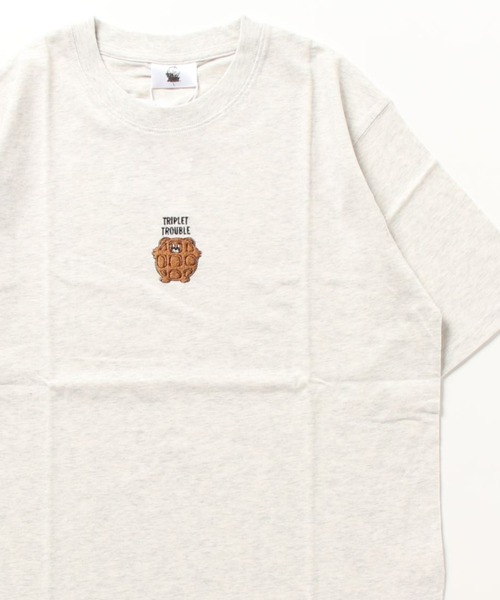 Tom&Jerry(トムアンドジェリー)の「Tom&Jerry/トムとジェリー ワンポイント刺繍 カレッジロゴ キャラクタープリント 半袖Tシャツ レディース メンズ(Tシャツ/カットソー・レディース・アッシュグレー/ブラック系その他/ブルー系その他/パープル系その他/ピンクベージュ/アッシュ/ホワイト系その他2/ホワイト系その他3/ホワイト系その他4/ブラック系その他2/パープル系その他2/ホワイト系その他/クリーム/ブルー/サックスブルー/ホワイト/グレー/パープル/ネイビー/ブラック・M/L/LL)」の10枚目の写真