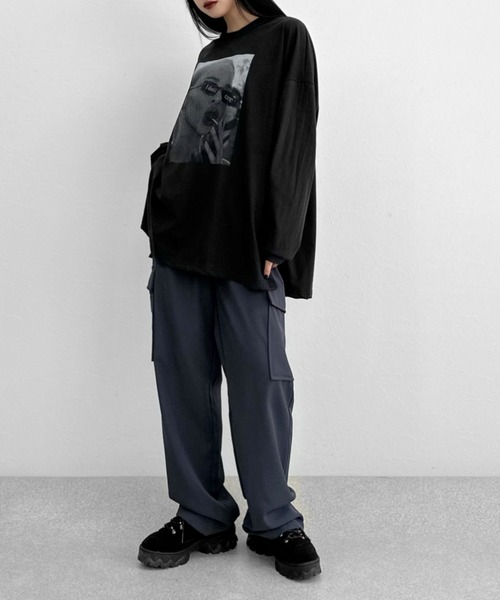 LVEU.(ラブユ.)の「Portrait print slit long sleeve T-shirt / ポートレートプリントスリットロンT(Tシャツ/カットソー・レディース・ブラック/ホワイト・FREE)」の13枚目の写真