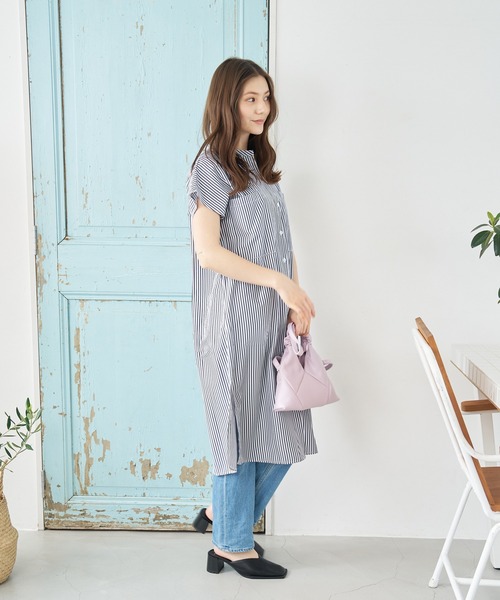a:mure(アミュール)の「ストライプシャツワンピース(ワンピース・レディース・ネイビー/ブラウン・FREE)」の15枚目の写真