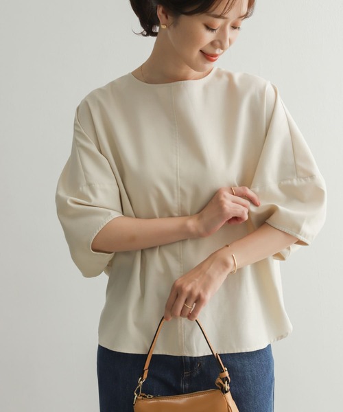 URBAN RESEARCH DOORS(アーバンリサーチドアーズ)の「『UR TECH Smart Linen Touch』バルーンスリーブブラウス(シャツ/ブラウス・レディース・グリーン系その他/ライトベージュ/ブラック・MEDIUM)」の3枚目の写真