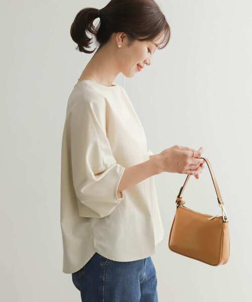 URBAN RESEARCH DOORS(アーバンリサーチドアーズ)の「『UR TECH Smart Linen Touch』バルーンスリーブブラウス(シャツ/ブラウス・レディース・グリーン系その他/ライトベージュ/ブラック・MEDIUM)」の6枚目の写真