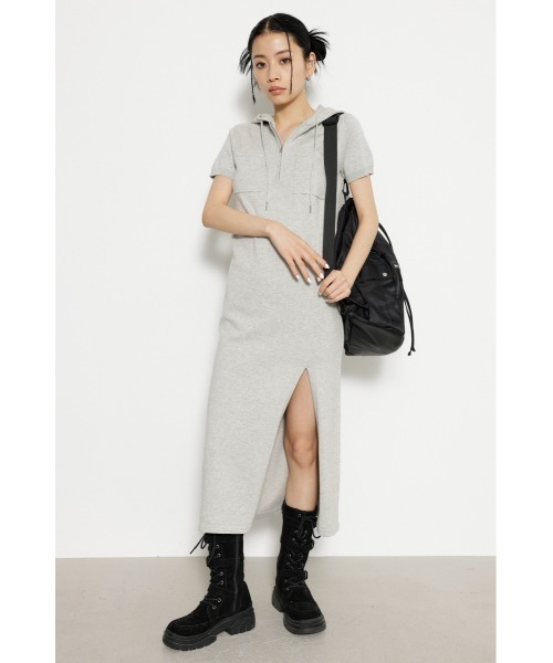 LAGUA GEM(ラグアジェム)の「POCKET HOODIE ロングワンピース(ワンピース・レディース・ライトブラック/ネイビー系1/杢グレー・SMALL/MEDIUM)」の1枚目の写真