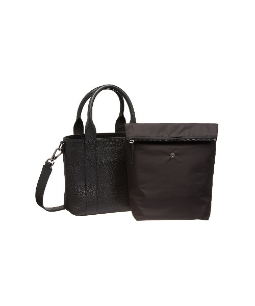 EMPORIO ARMANI（エンポリオアルマーニ）の「【エンポリオ アルマーニ】パディング入りバッグ（バックパック/リュック・メンズ・ブラック・FREE）」の2枚目の写真