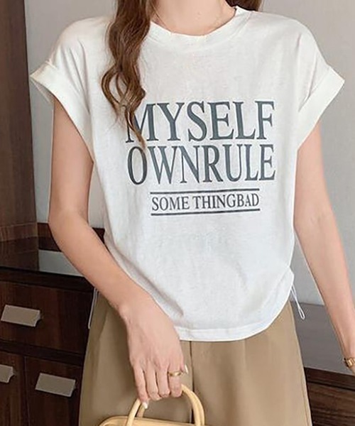 Girly Doll(ガーリードール)の「フレンチスリーブロゴプリントTシャツ(Tシャツ/カットソー・レディース・ホワイト/ダークグレー/ベージュ・L/M)」の2枚目の写真