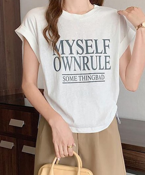 Girly Doll(ガーリードール)の「フレンチスリーブロゴプリントTシャツ(Tシャツ/カットソー・レディース・ホワイト/ダークグレー/ベージュ・L/M)」の4枚目の写真