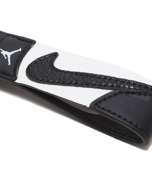 JORDAN BRAND（ジョーダンブランド）の「JORDAN BRAND ジョーダン トロフィー キーホルダー / NIKE 【SP】（キーホルダー・メンズ・レッド/ブルー系その他/ブラック/ブルー・FREE）」の13枚目の写真