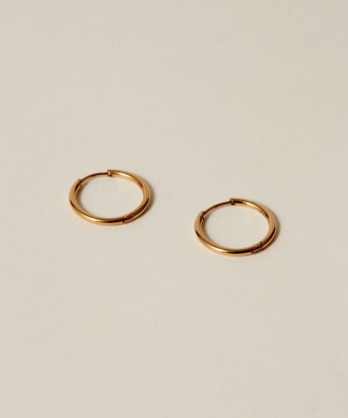 novice（ノーヴィス）の「【novice】Hinged Thin Hoop Pierce［Stainless］（ピアス（両耳用）・レディース・シルバー/ゴールド・FREE）」の3枚目の写真