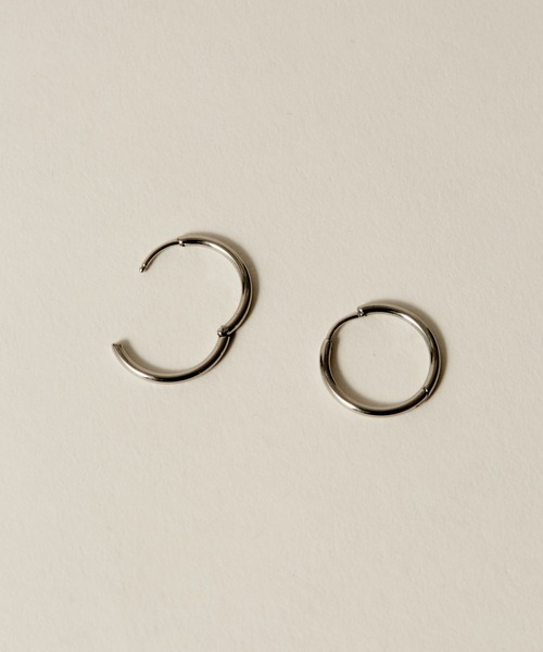 novice（ノーヴィス）の「【novice】Hinged Thin Hoop Pierce［Stainless］（ピアス（両耳用）・レディース・シルバー/ゴールド・FREE）」の8枚目の写真