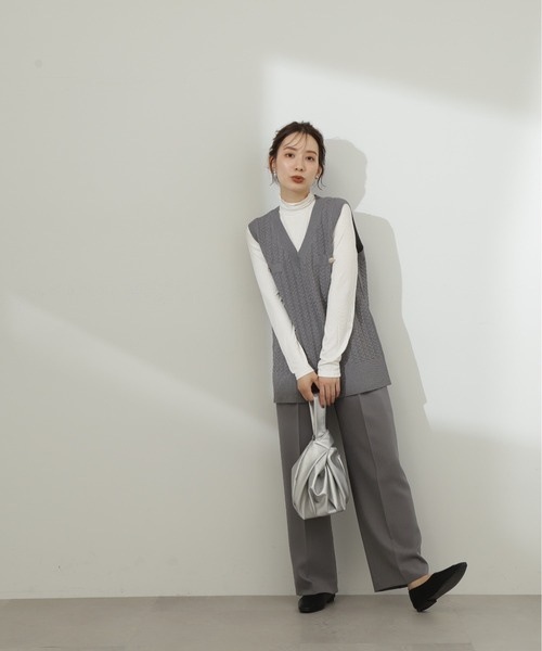 N.（N. Natural Beauty Basic）（エヌエヌナチュラルビューティーベーシック）の「◆ハイネックインナーカットソー（Tシャツ/カットソー・レディース・ブルー/オフホワイト/ブラック/グリーン・MEDIUM）」の19枚目の写真