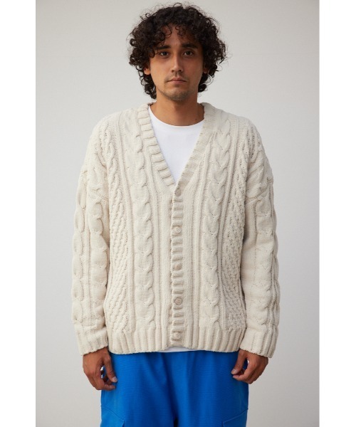 AZUL by moussy(アズールバイマウジー)の「シェニールケーブルニットカーディガン(カーディガン/ボレロ・メンズ・アイボリー/バーガンディー/ベージュ/グレー/ブラック/ブルー・FREE)」の16枚目の写真