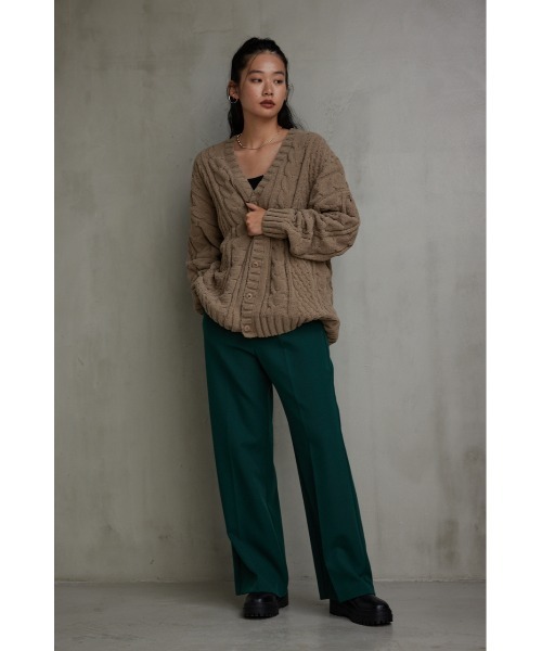 AZUL by moussy(アズールバイマウジー)の「シェニールケーブルニットカーディガン(カーディガン/ボレロ・メンズ・アイボリー/バーガンディー/ベージュ/グレー/ブラック/ブルー・FREE)」の8枚目の写真