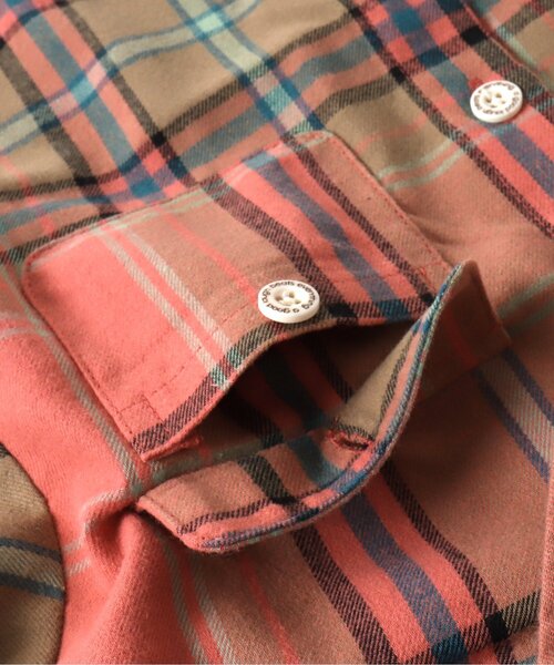 BREEZE(ブリーズ)の「【一部リンクコーデ可能/10色展開】スタンダードシャツ(シャツ/ブラウス・キッズ・オフホワイト/ベージュ/インディゴブルー/ピンク/サックスブルー/キナリ/ブラック/ターコイズブルー/チェック/レインボー・90/140/110/150/100/80/120/130)」の20枚目の写真