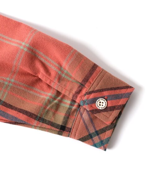 BREEZE(ブリーズ)の「【一部リンクコーデ可能/10色展開】スタンダードシャツ(シャツ/ブラウス・キッズ・オフホワイト/ベージュ/インディゴブルー/ピンク/サックスブルー/キナリ/ブラック/ターコイズブルー/チェック/レインボー・90/140/110/150/100/80/120/130)」の21枚目の写真