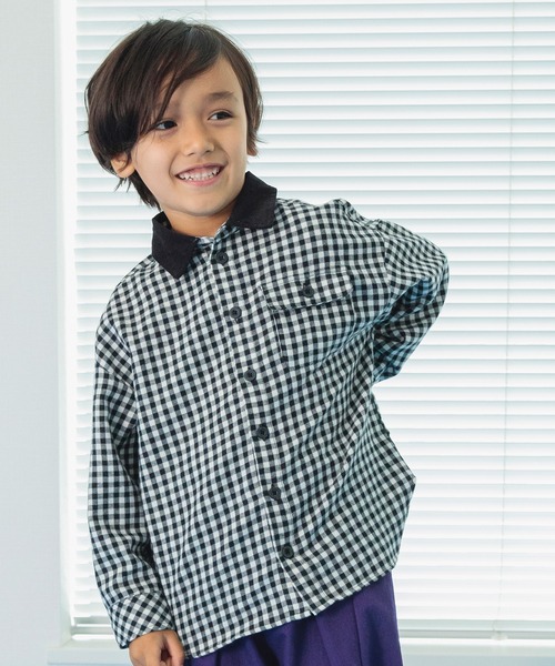 BREEZE(ブリーズ)の「【一部リンクコーデ可能/10色展開】スタンダードシャツ(シャツ/ブラウス・キッズ・オフホワイト/ベージュ/インディゴブルー/ピンク/サックスブルー/キナリ/ブラック/ターコイズブルー/チェック/レインボー・90/140/110/150/100/80/120/130)」の1枚目の写真